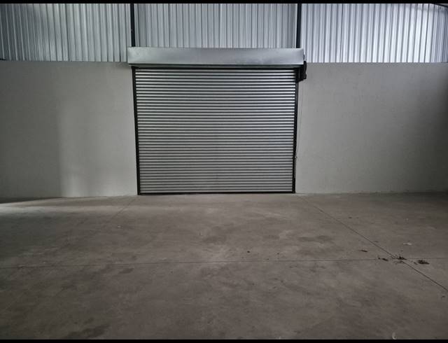 300M² WAREHOUSE TO LET IN WYCHWOOD